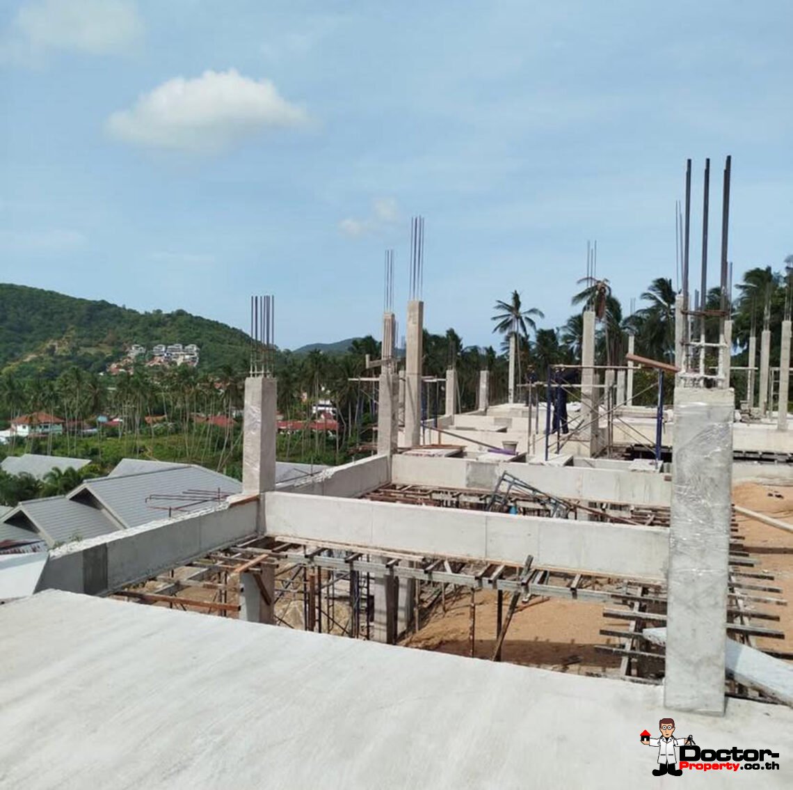 Luxury 4 Bedroom Pool Villa with Partial Sea View in Bo Phut, Koh Samui – For Sale